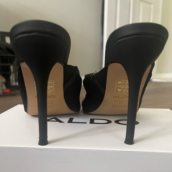 Aldo Classic Black Stiletto Heels - Picture 1 of 4